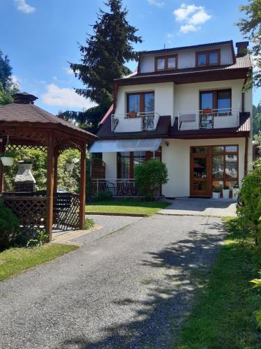 WYNAJEM POKOI Krościenko Halina Stołowska