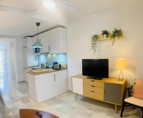 Solana Tulipanes Parking Pool Terrace