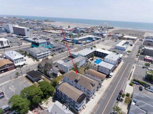 an aerial view of a city with a red pole at Garfield Beach House in Wildwood