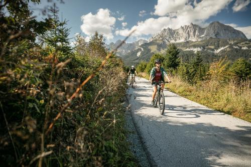 Riteņbraukšana naktsmītnes Hotel Alpin Tyrol - Kitzbüheler Alpen tuvumā