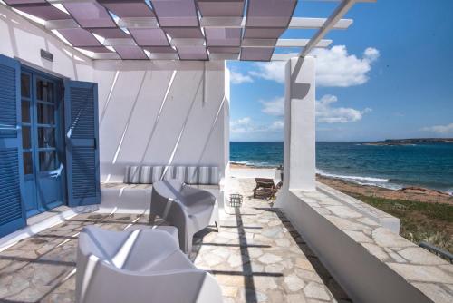 KYMA Seafront Exceptional 2BD house in Naousa
