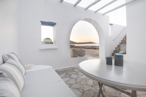 KYMA Seafront Exceptional 2BD house in Naousa