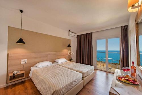 Afbeelding uit fotogalerij van Evia Riviera Resort in Amarinthos