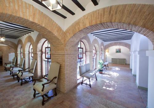 Parador de Almagro — Property building