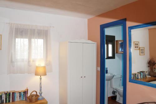 Gambar di galeri bagi Vine Ridge Studio and Apartment di Comares