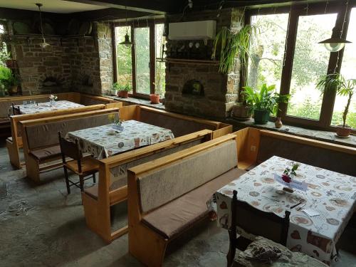Restoran atau tempat lain untuk makan di Дургунската къща -Durgunskata kashta