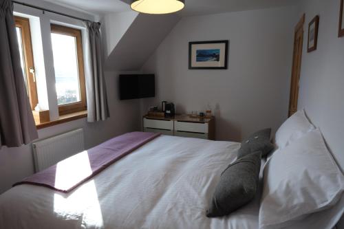Gambar di galeri bagi Hazelbank Bed and Breakfast di Colbost