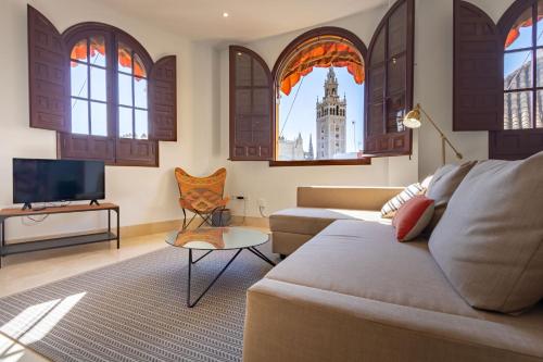 Alianza Giralda Sky view by Valcambre