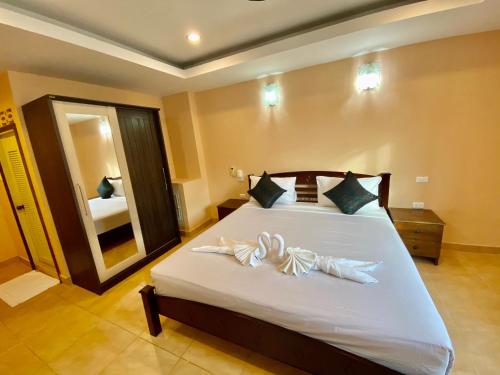 Gallery image of Star Guesthouse in Patong Beach