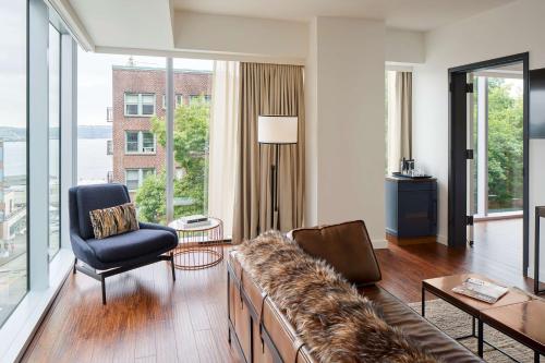 Thompson Seattle, by Hyatt Image