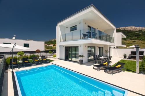 Villa Supernus with Heated Pool