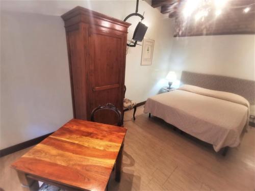 Posteľ alebo postele v izbe v ubytovaní Canal View Studio Flat