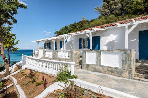 Gallery image of Bay View Suites in Agios Nikolaos