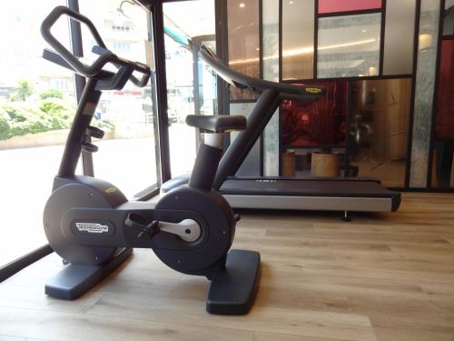 Fitness centrum a/nebo fitness zařízení v ubytování Hôtel Florida