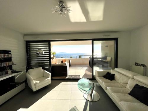 Χώρος καθιστικού στο Ô de Mer at My Luxury Home in Provence