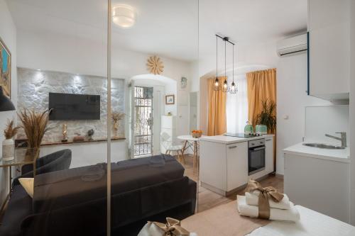 JoJo studio apartment - Feel the City's Heartbeat