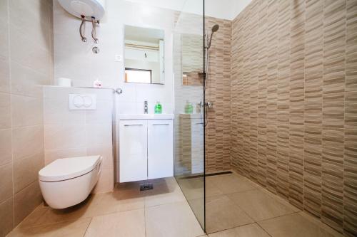 Et badeværelse på Holiday Home Malinina