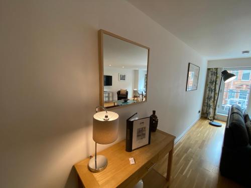 Gambar di galeri bagi Tolbooth Apartments by Principal Apartments di Glasgow