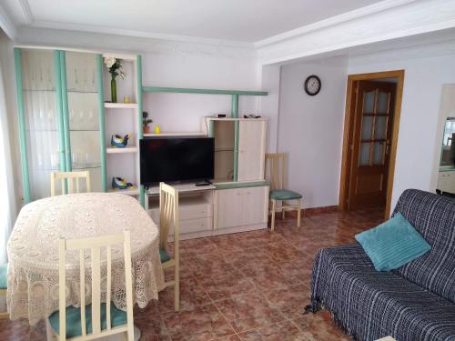 TV a/nebo společenská místnost v ubytování FLAMING 2