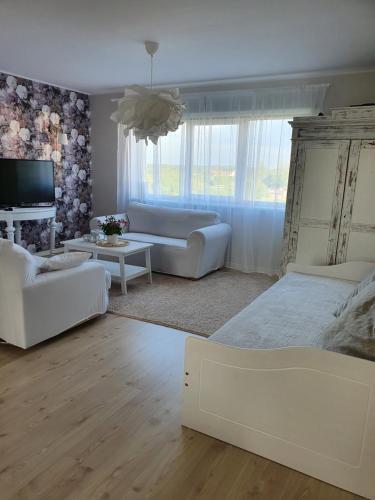 Postel nebo postele na pokoji v ubytování Pae külaliskorter