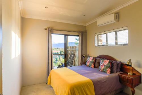 Кровать или кровати в номере Steenbok Farm Cottages Steenbok cottage