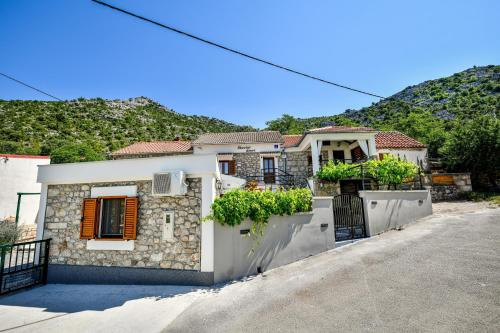 Holiday Home Škevini Dvori