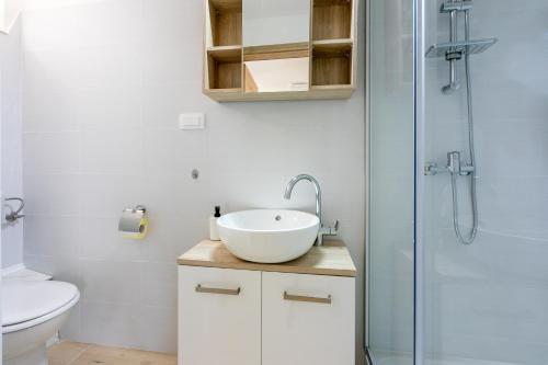 Ένα μπάνιο στο Apartments Kira Crikvenica