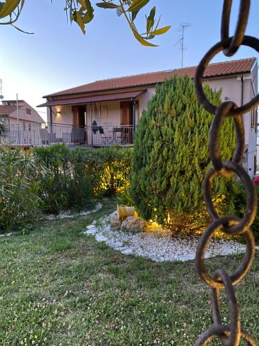 Κήπος έξω από το Bed & Breakfast Mafi