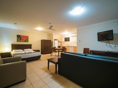 Seminara Apartments Coochiemudlo Island tesisinde bir oturma alanı