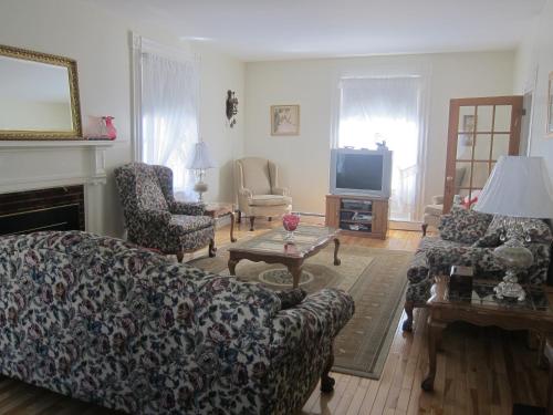 Summers Country Inn – Photos 4