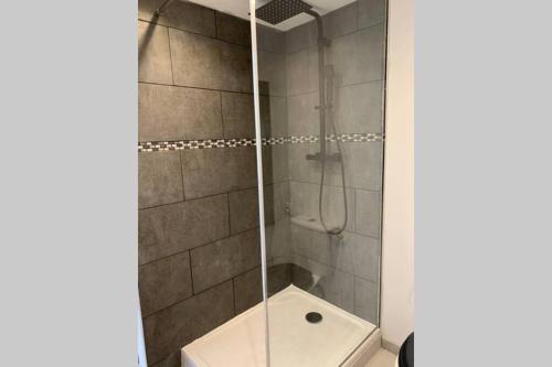 Un baño de Studio « L’anthracite ».