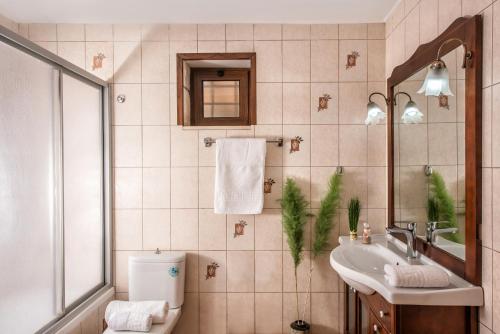 Koupelna v ubytování Villa Elisavet