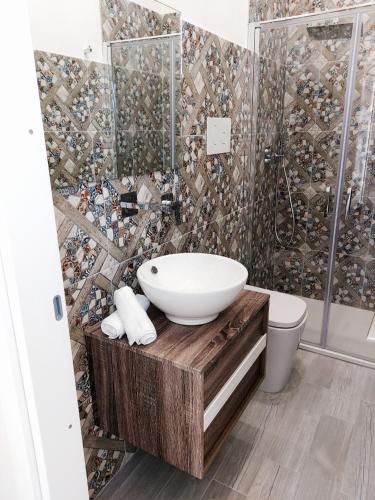 A bathroom at Loft Marettimo Egadi