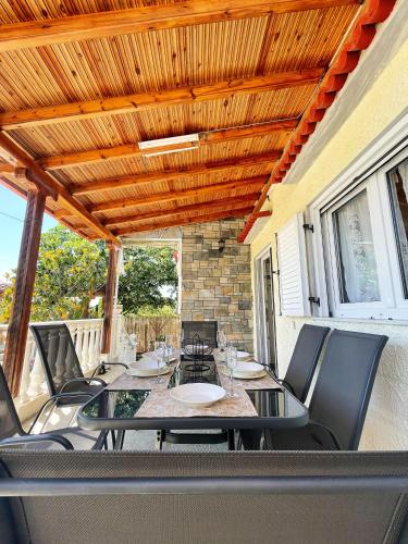 Casa Lia-Beach Front Villa