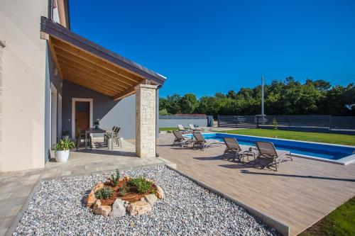 Villa Tiffany with private pool and garden