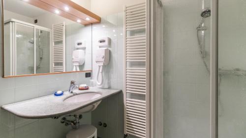 Ein Badezimmer in der Unterkunft Residence Pizzo Scalino