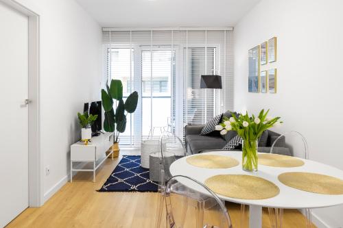 Posedenie v ubytovaní Blue Mare Dubai Kasprowicza 20B, FREE Pool, Sauna, Parking, Fitness