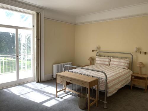 Postel nebo postele na pokoji v ubytování The Westgate