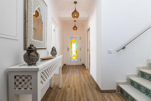 Gambar di galeri bagi Riad Matias Galé - Luxury Villa with private pool, AC, free wifi, 5 min from the beach di Guia