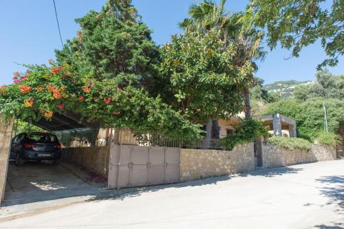 Heraklion Comfy House with Mountain View