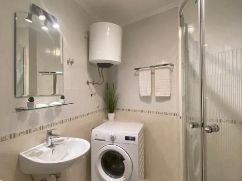 Kúpeľňa v ubytovaní Apartments La Perla