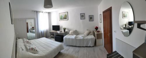 TV a/nebo společenská místnost v ubytování Venice Home