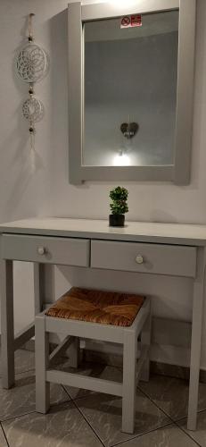 studios MARIA in naoussa paros 2-4 persons