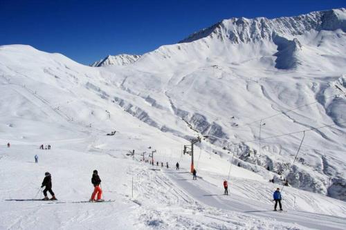 Gambar di galeri bagi Large premium alpine apartment for 4 to 8 people di Vallorcine