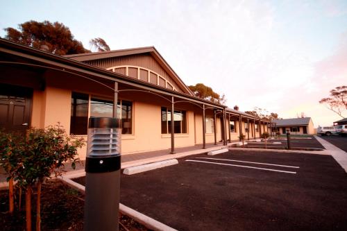 Sundowner Motel Hotel Sundowner Motel Hotel