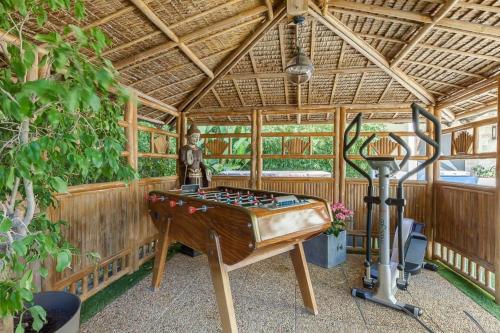 Villa in Juan-Les-pins with heated pool