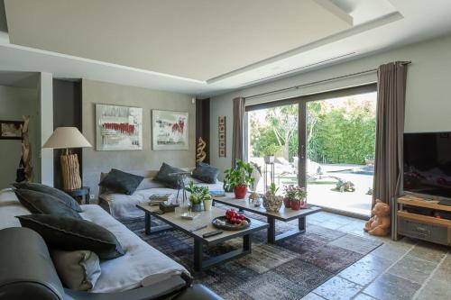 Villa in Juan-Les-pins with heated pool