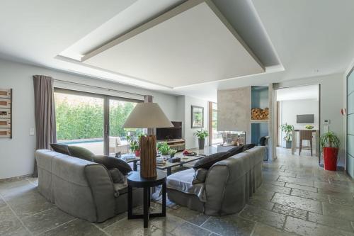 Villa in Juan-Les-pins with heated pool