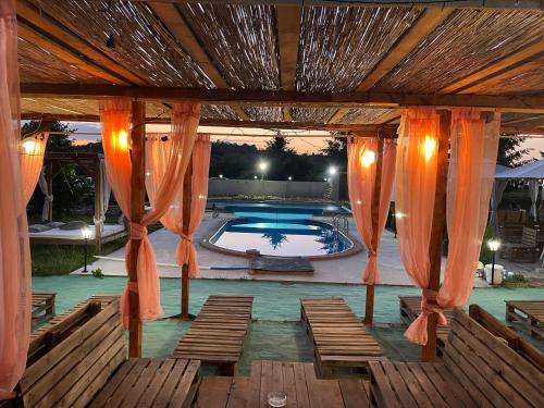 Piscina en o cerca de Brvnara Dragce