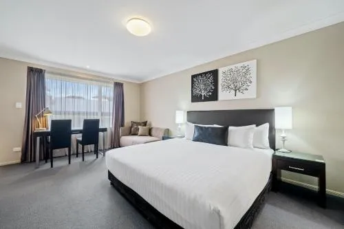 Ambassador On Ruthven picture